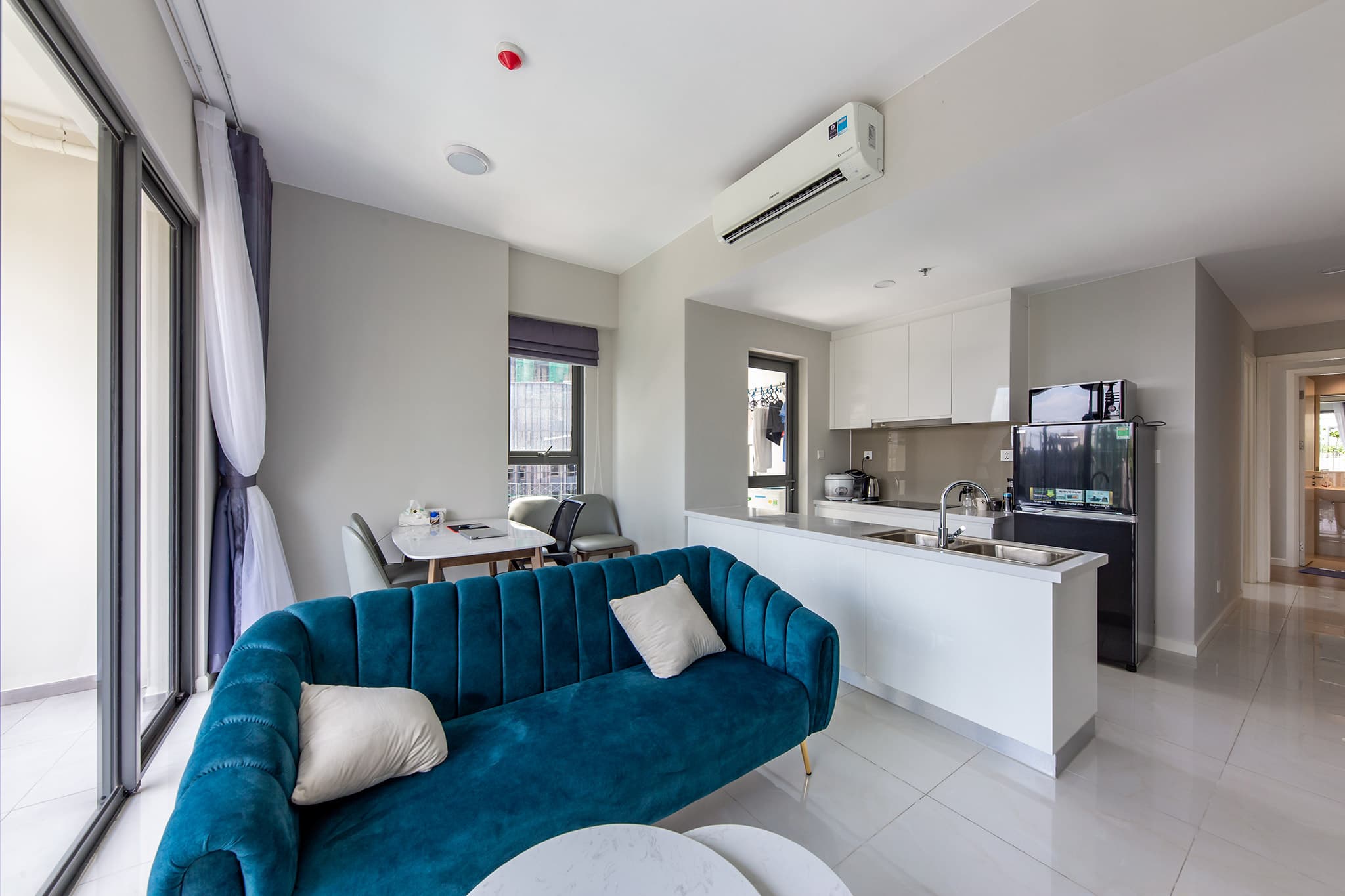 Cho thuê căn chung cư Masteri An Phú, 2 phòng ngủ, view hồ bơi, full ...